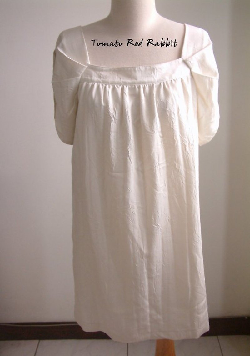 素色典雅洋裝(米白) - 洋裝/連身裙 - 其他材質 