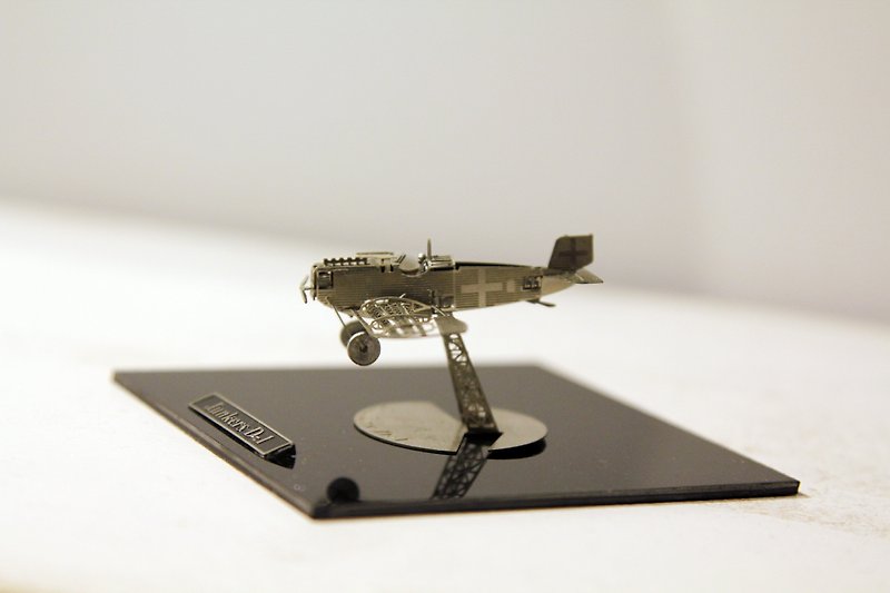 [SUSS] Japan Aerobase metal etching model aircraft assembly manpower - Junkers D-1 Junkers aircraft nickel silver version (1/160) - Spot free transport - อื่นๆ - โลหะ สีเทา
