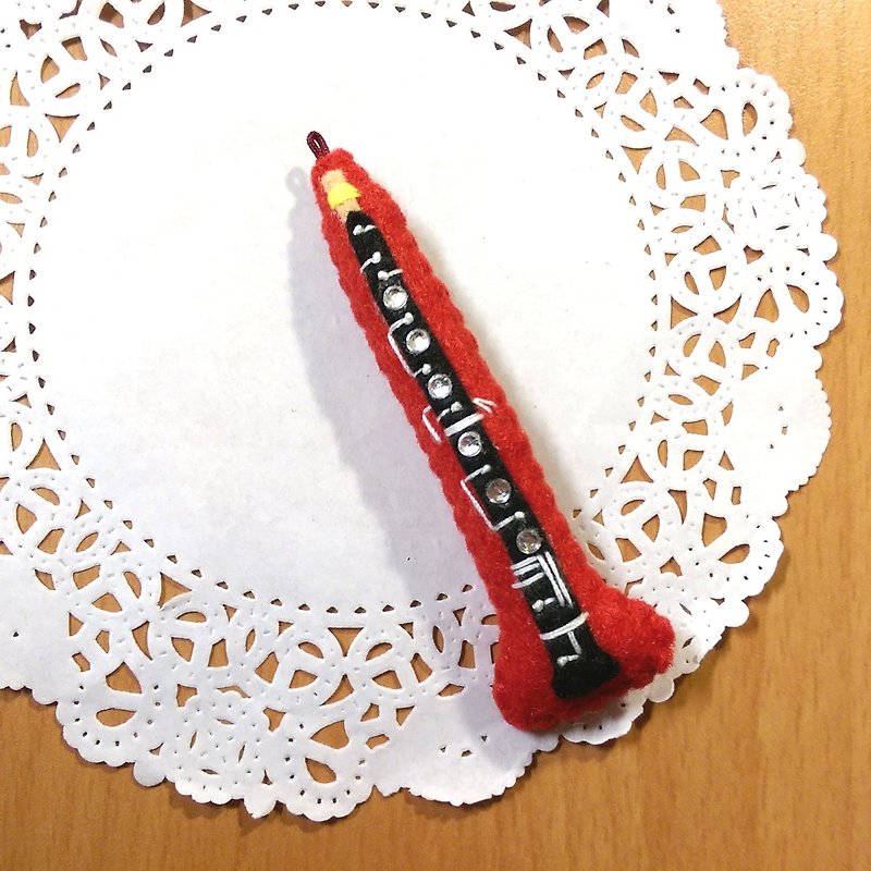[オーボエ]カスタムメイド不織布人形の手の不織布チャーム音楽木管楽器管「ミース・ベア "バレンタインデーの贈り物 - チャーム - その他の素材 レッド