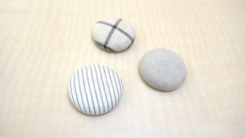Feel cloth deduction magnet - cotton Linen - Magnets - Other Materials Khaki