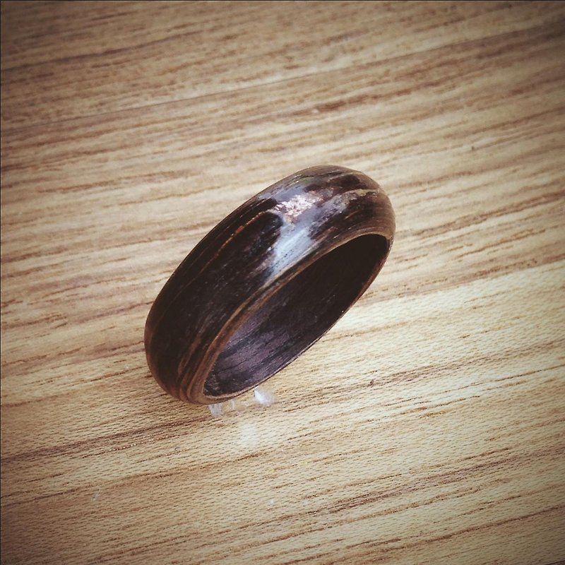 Ebony Plain arc ring - General Rings - Wood Black