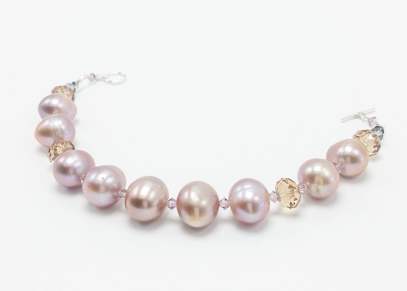 Purple Heart: Bracelet of Copper Pink-Purple Pearls with Swarovski [Hollywood Extravagance / Ceremony & Party/Contemporary Jewellery] - Bracelets - Gemstone Purple