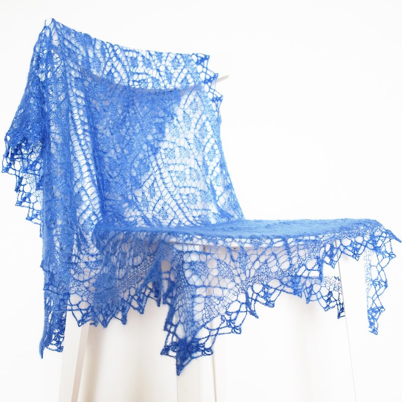 Sapphire Blue Lace Shawl - Romantic Lace Wrap Shawl - Elegant Haapsalu Lace Wrap - Something Blue Bridal Shawl - ผ้าพันคอถัก - วัสดุอื่นๆ สีน้ำเงิน