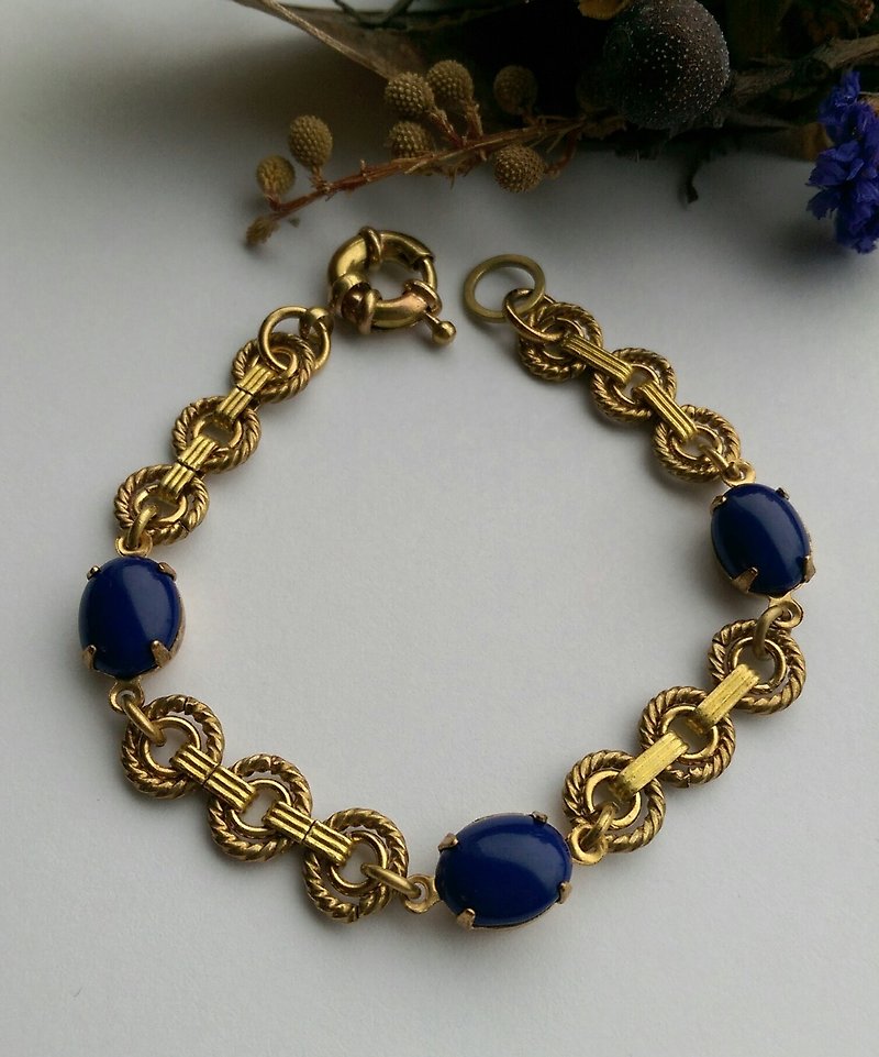 Dark blue retro egg noodles glass brass bracelet - Bracelets - Gemstone 