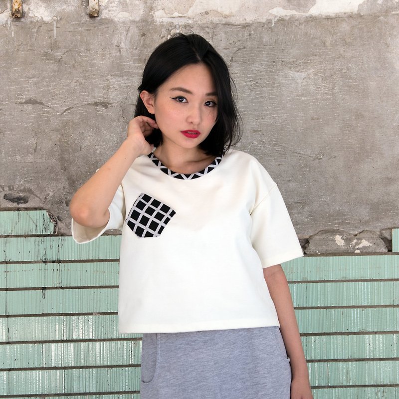 White Cropped Top - Women's Tops - Other Materials White