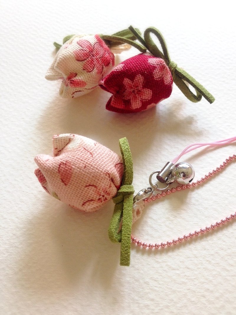 hm2. Small flowers pink cherry! Mobile Bag Charm - พวงกุญแจ - วัสดุอื่นๆ สึชมพู