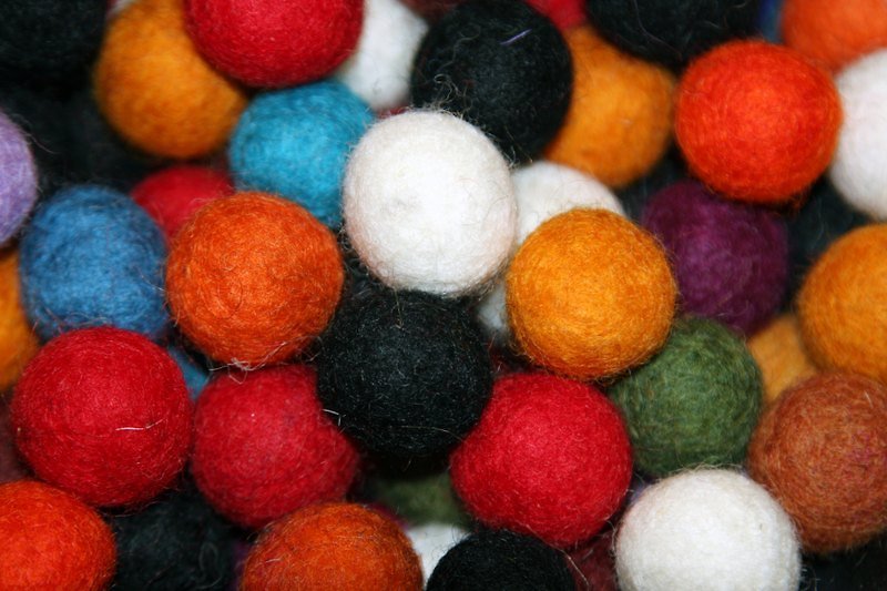Hand-colored pieces of wool felt balls _11 - Stuffed Dolls & Figurines - Other Materials Multicolor