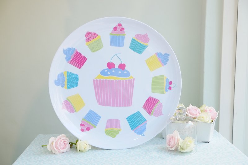 {} Cup cake pan cake pattern - London import, sweet invincible British style ~ - Small Plates & Saucers - Plastic Multicolor