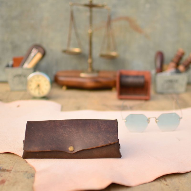 HIKER Leather Studio // Glasses case_Deep brown color - Glasses & Frames - Genuine Leather Brown