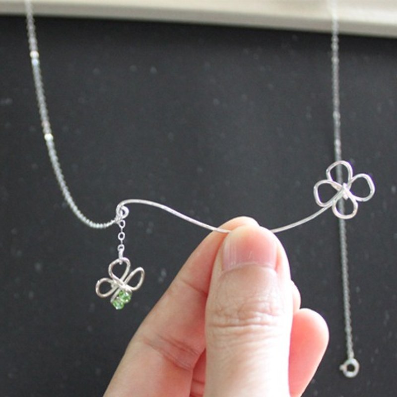 Clover silver items and chain crystal beads - Necklaces - Other Metals Green