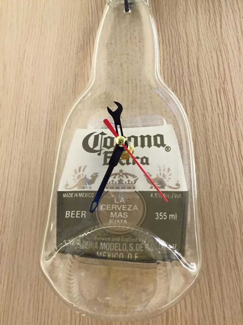 メキシコのビールコロナコロナ古典的なベル - 時計 - ガラス 