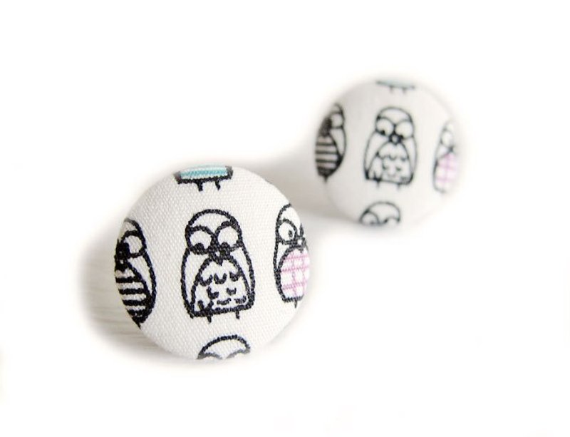 Cloths owl earrings clip-on earrings can do - ต่างหู - วัสดุอื่นๆ 