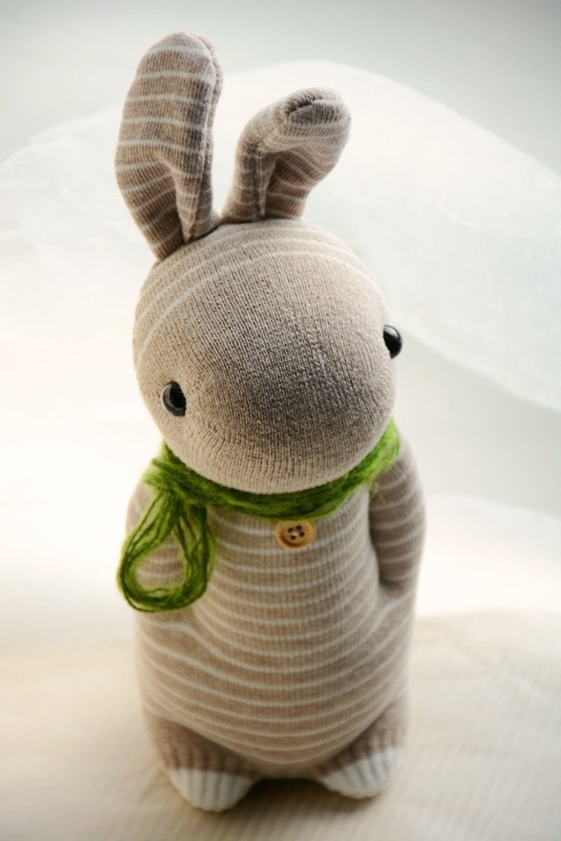 Hand-made natural wind socks striped rabbit doll - Warm Heart (Beige) - ตุ๊กตา - ผ้าฝ้าย/ผ้าลินิน สีกากี