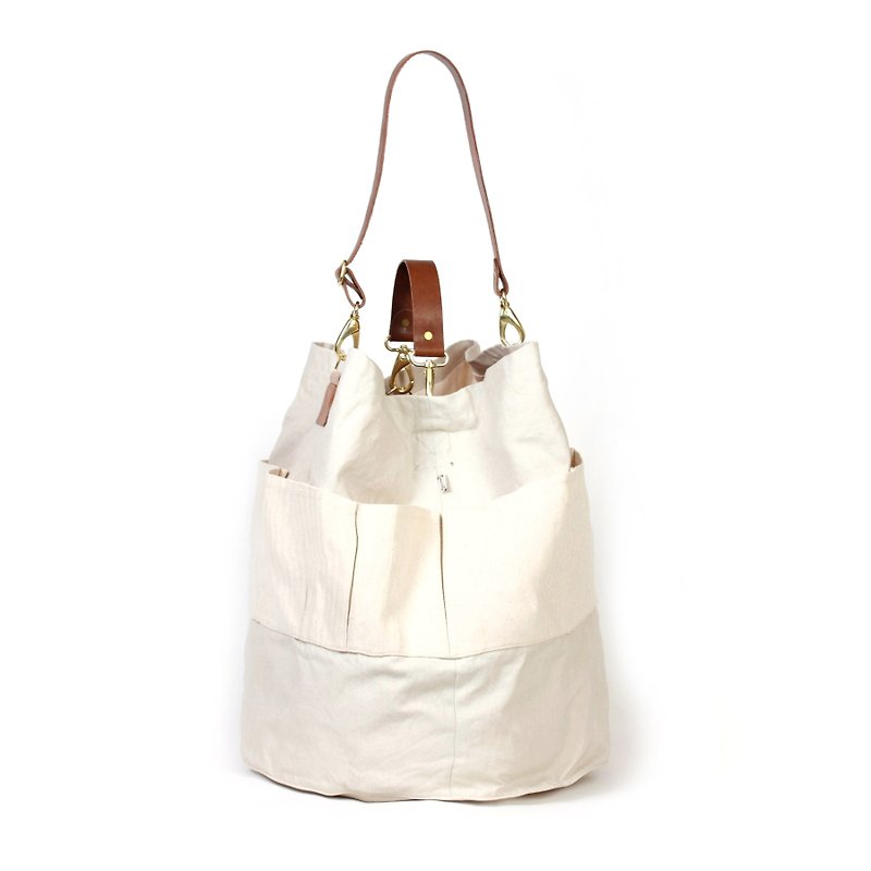 マルチポケット丸バケットバッグ オリジナルデザイン レザーストラップ 大容量キャンバスバッグ 限定品 - ショルダーバッグ - その他の素材 ホワイト