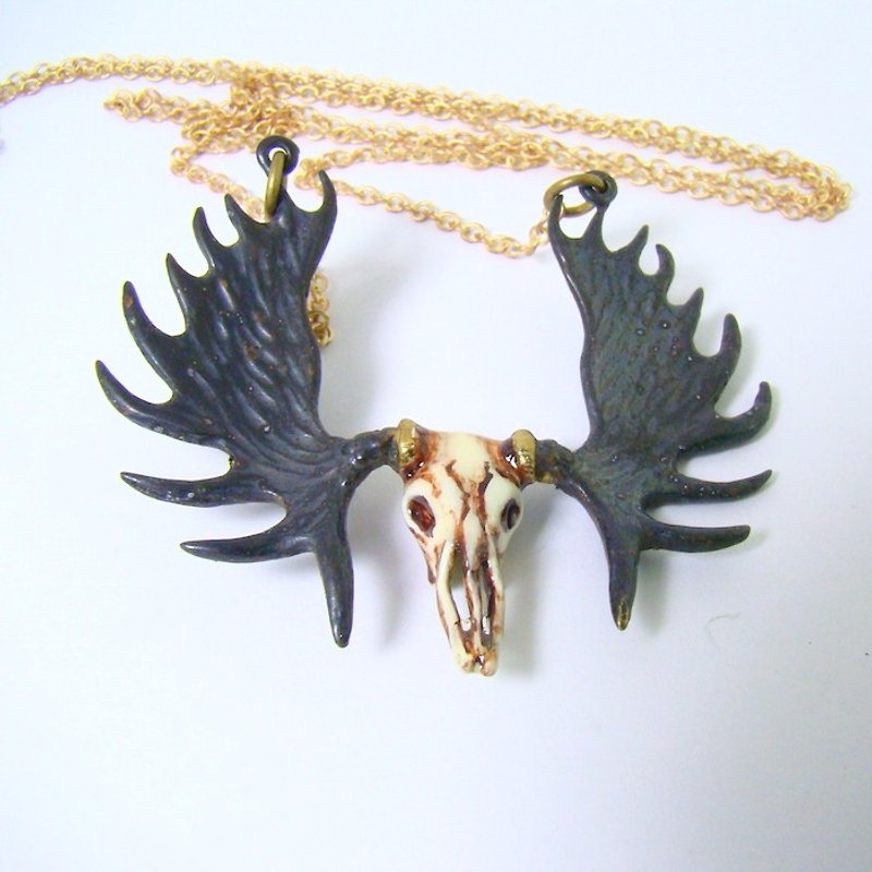 Realistic Moose skull pendant in brass hand painting enamel and oxidized antique color ,Rocker jewelry ,Skull jewelry,Biker jewelry - Necklaces - Other Metals 