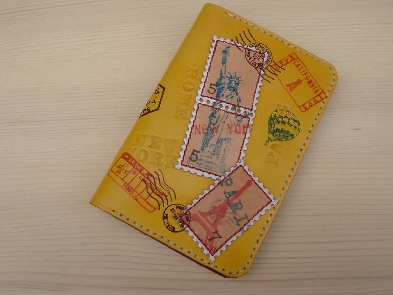  ISSIS  - 一起去旅行 全手工打造真皮旅行郵戳系列護照套 - 護照套 - 真皮 