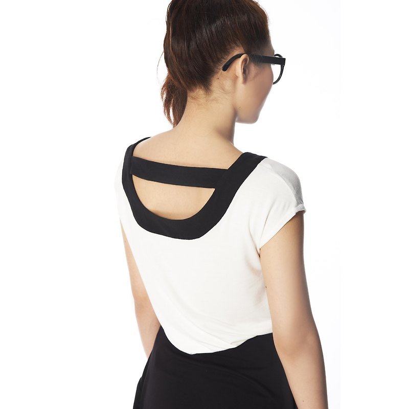 【Top】_Back piece styling top_ - Women's T-Shirts - Other Materials White