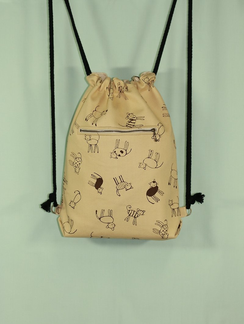 Rotating puppet cat's beam back backpack - Drawstring Bags - Cotton & Hemp Multicolor
