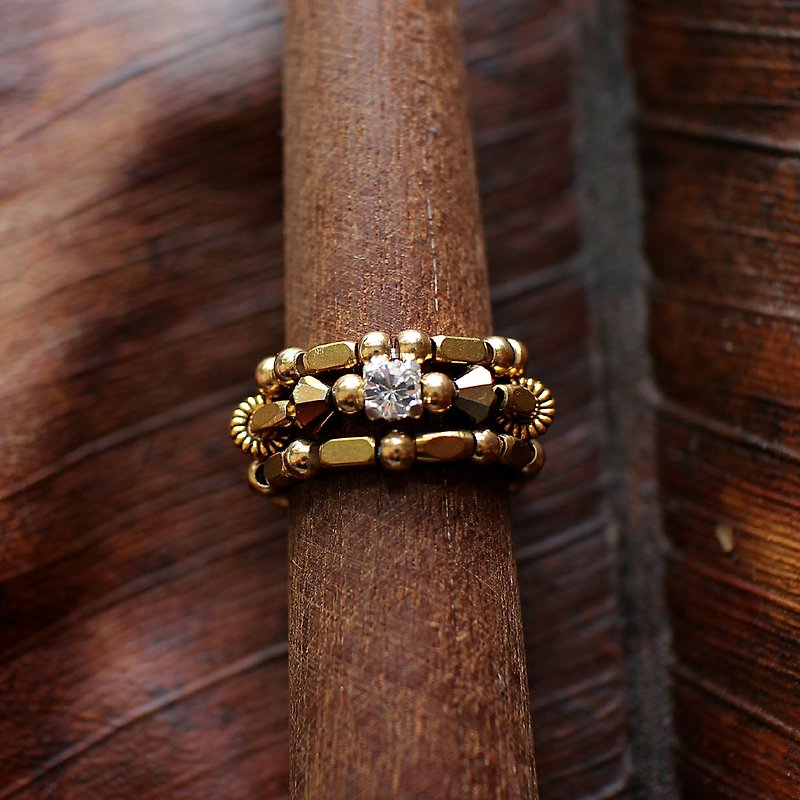 EF黃銅流金歲月NO.98金色水鑽戒指套組 - 戒指 - 其他材質 金色