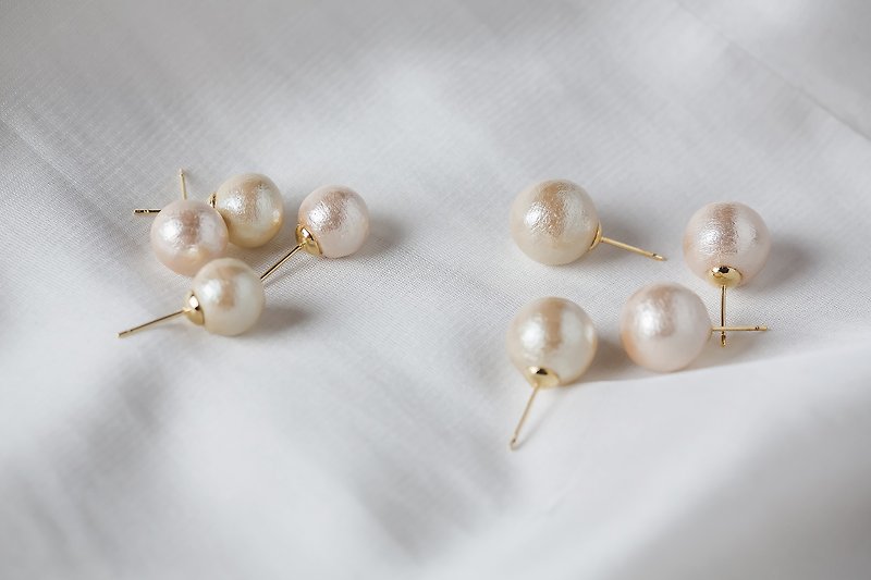 粉紅色棉珍珠925純銀耳環【Pure Pearl一般耳扣款】 - 耳環/耳夾 - 其他金屬 白色