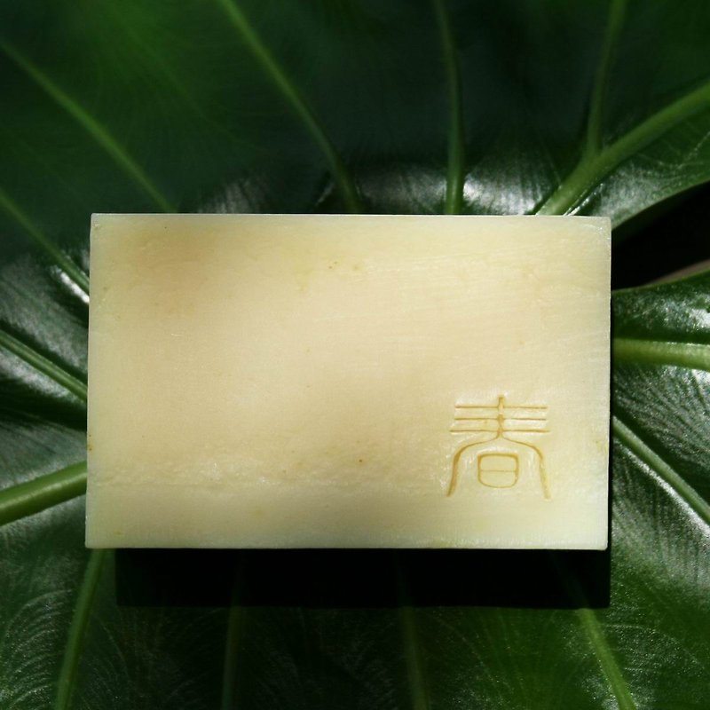 【艋舺肥皂】春皂-檜木皂/木質系味道/洗臉/洗澡/手工皂 - 潔面/卸妝 - 其他材質 黃色