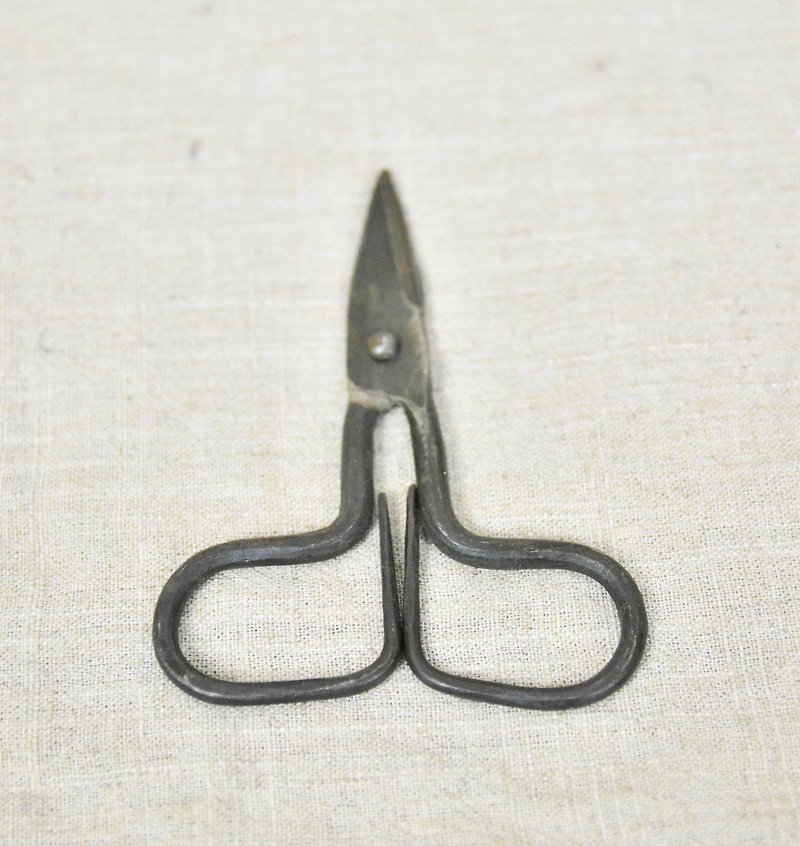 Hand-made stainless steel scissors cut _ _ Bigfoot fair trade - ของวางตกแต่ง - โลหะ สีดำ