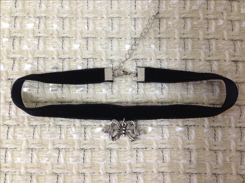 絨面緞帶x蝴蝶結頸鍊 - 項鍊 - 其他金屬 黑色