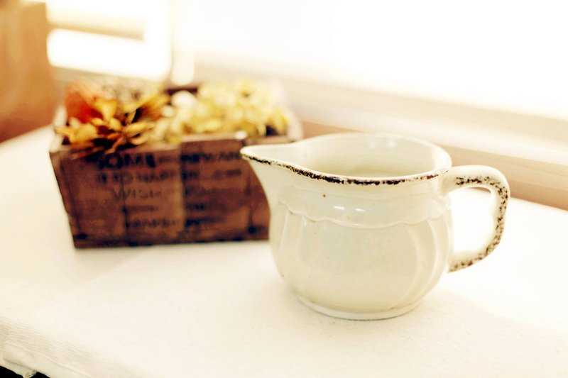 【好日戀物】德國VINTAGE手作陶器茶壺 - 裝飾/擺設  - 其他材質 白色