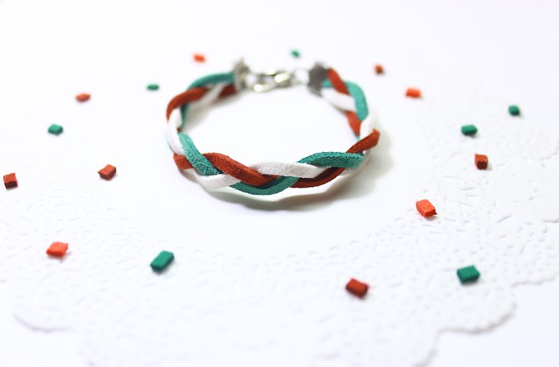 /openfish/ Elegant winter Christmas color matching Christmas gift exchange gift Christmas gift express Christmas bracelet customization - สร้อยข้อมือ - วัสดุอื่นๆ หลากหลายสี