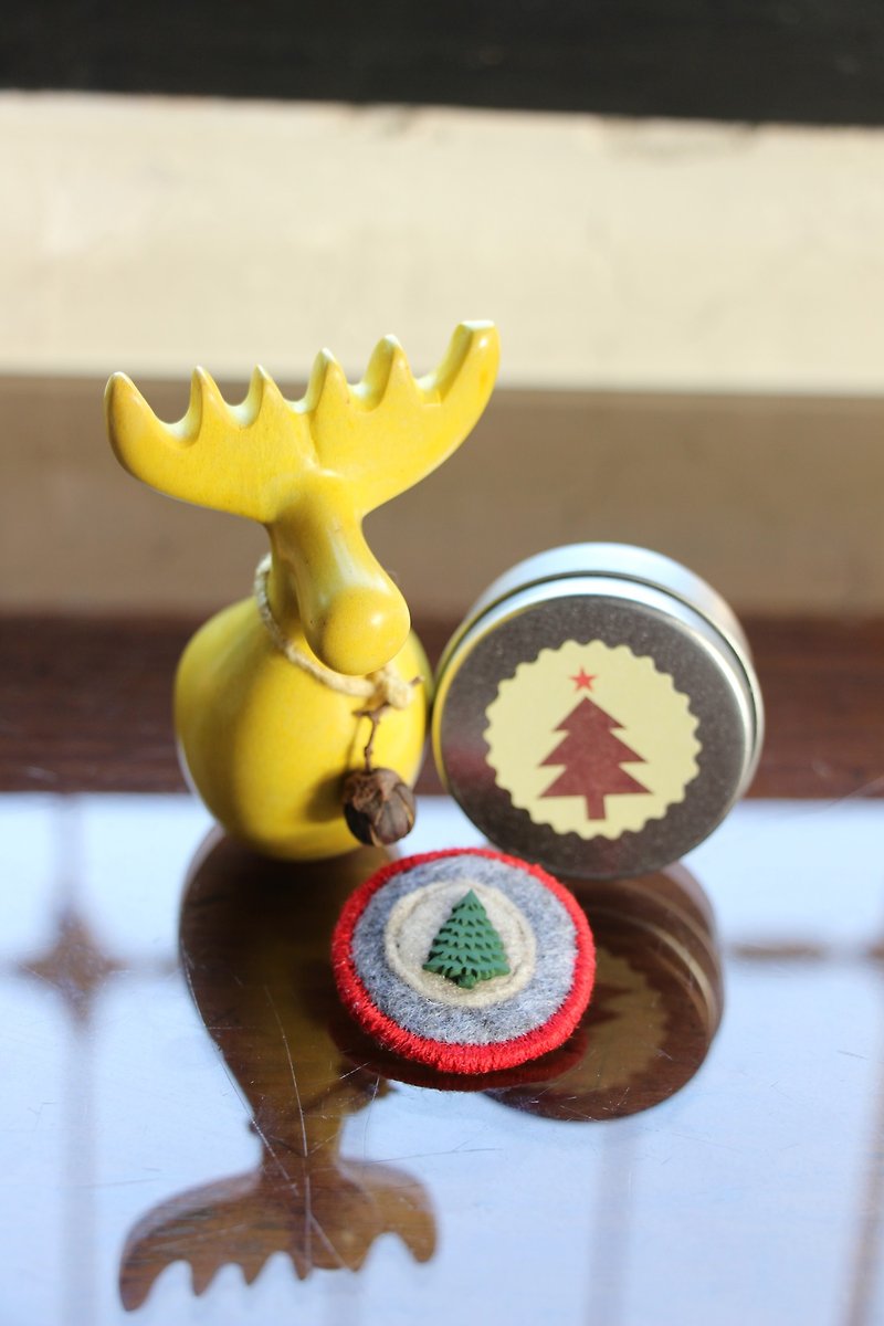 Feel small badge pin + small iron box gift group ‧ exchange gift │abbiesee gift shop - เข็มกลัด - วัสดุอื่นๆ หลากหลายสี