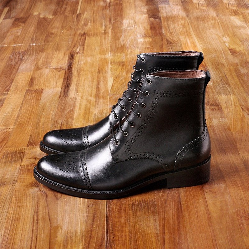 Vanger 優雅美型‧英式都會中筒雕花軍靴 Va126擦黑 - 男款休閒鞋 - 真皮 黑色
