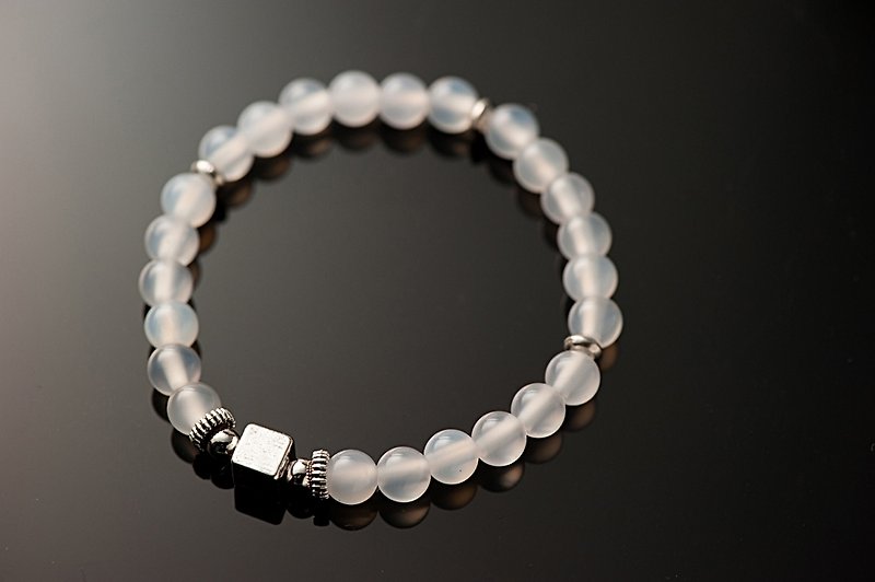 【Woody's Handmade】 Pure. White agate single layer bracelet. c paragraph. - Bracelets - Other Materials White