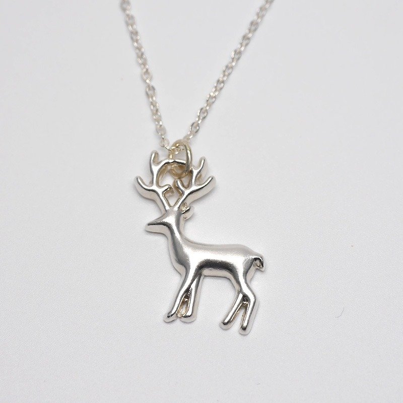 Lovely Zoo - Deer Necklace - Custom Hand Stamped - animal necklace - สร้อยคอ - เงินแท้ สีเงิน