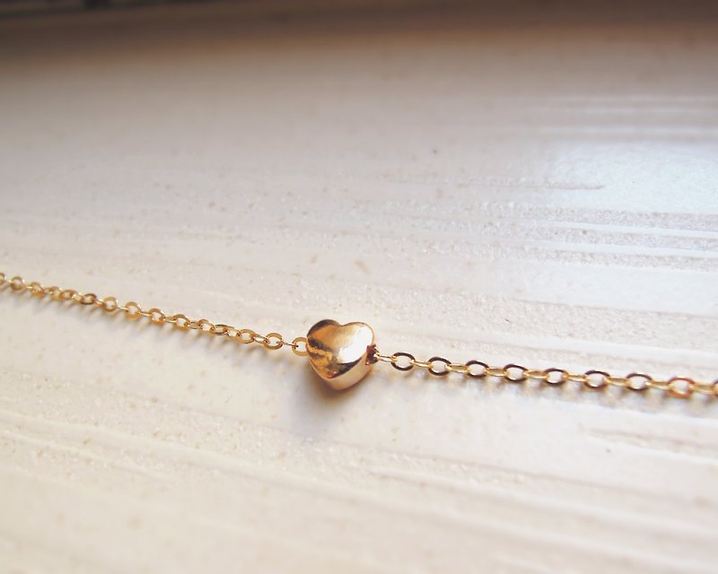 「KeepitPetite「バレンタインの贈り物は、シンプル・・・ファインミニ心温まる金色のネックレス（40センチメートル/ 16インチ） - ネックレス - 金属 