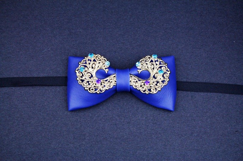 Blue Moon Duke leather design JIOU, Bow tie, Huang Zijiao's limited handmade bow tie, Taiwan original design, Taiwan floral cloth, artist wear, stylist accessories, wedding accessories, pet bow tie - Ties & Tie Clips - Genuine Leather Multicolor