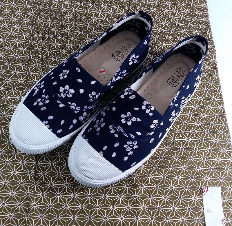 [2016 の Monkey good - Fate の] design finishing boots shoes / Indigo floral fruit shoes / size 23.5 / only one pair / number 98 - Women's Casual Shoes - Paper Blue