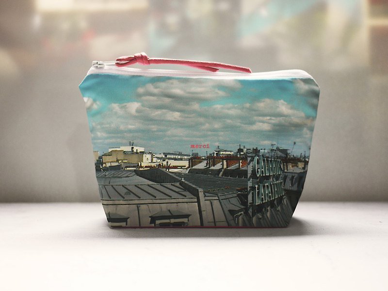 [Travel well] Dumpling cosmetic bag [Rooftop] - กระเป๋าเครื่องสำอาง - ไฟเบอร์อื่นๆ สีน้ำเงิน