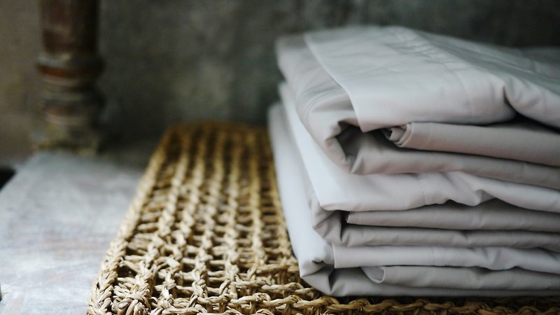 私達については、これらの私たちのオーガニックコットンダブルキングサイズの布団の上に（灰褐色の亜麻） - 寝具 - コットン・麻 ホワイト