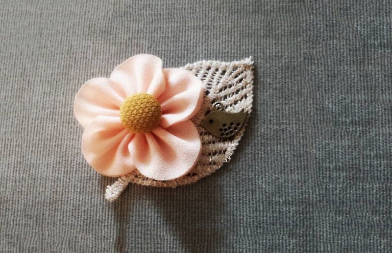 Handmade fabric flower hair accessory (clip/ band/ corsage) - Hair Accessories - Other Materials Pink