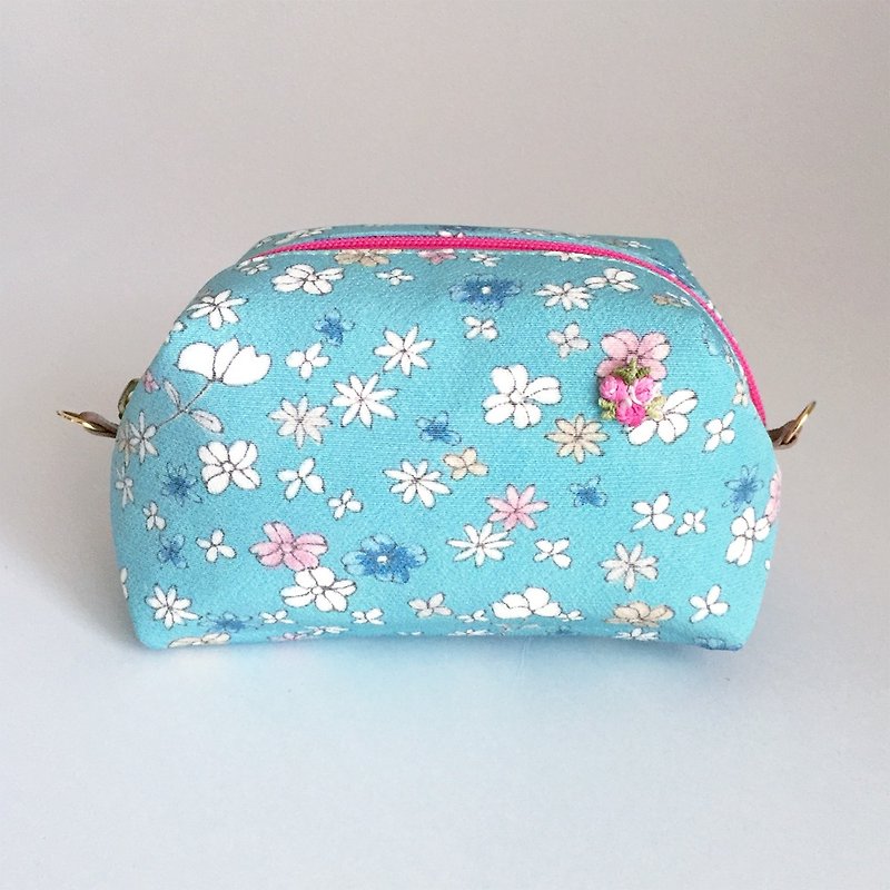 Pouch with Japanese traditional pattern, Kimono (Medium) "Silk" - Toiletry Bags & Pouches - Other Materials Blue