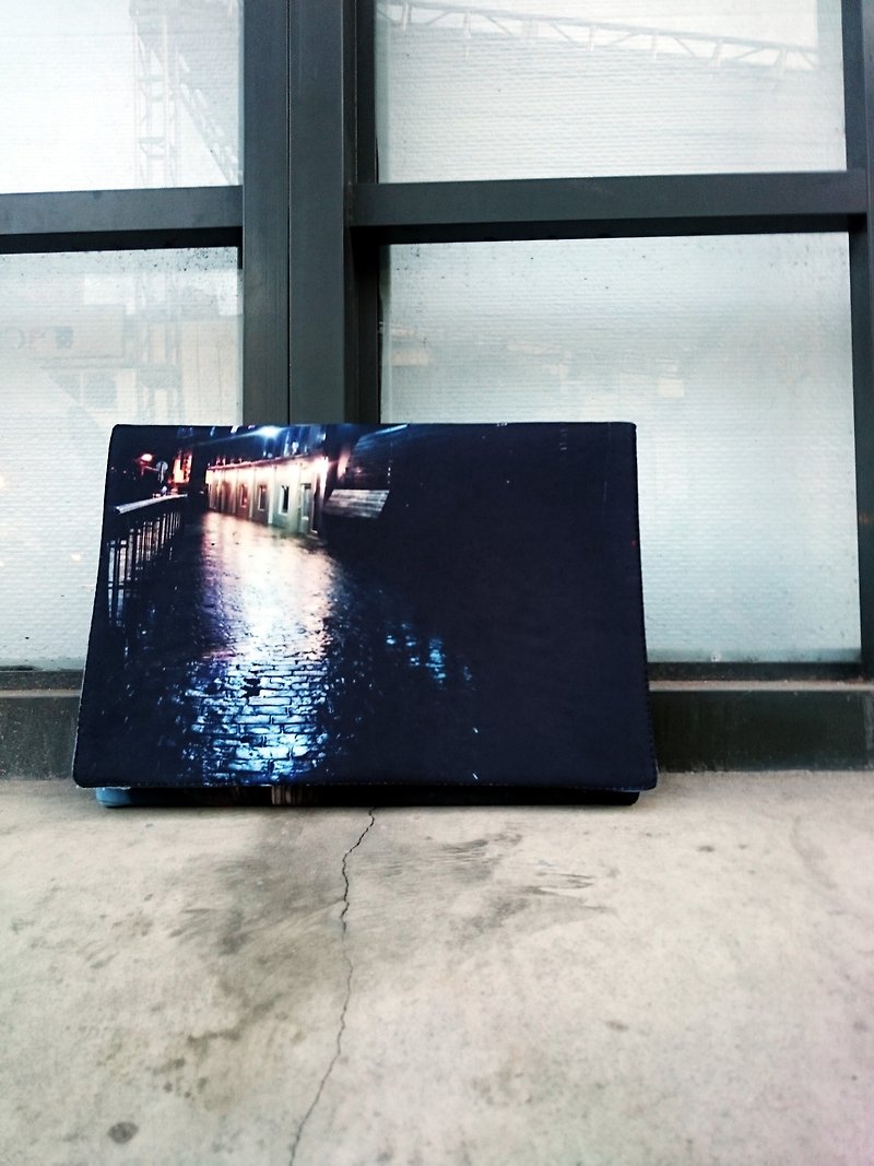 <night corner> - limited edition digital print iPad bag / hang bag - กระเป๋าคลัทช์ - วัสดุอื่นๆ 