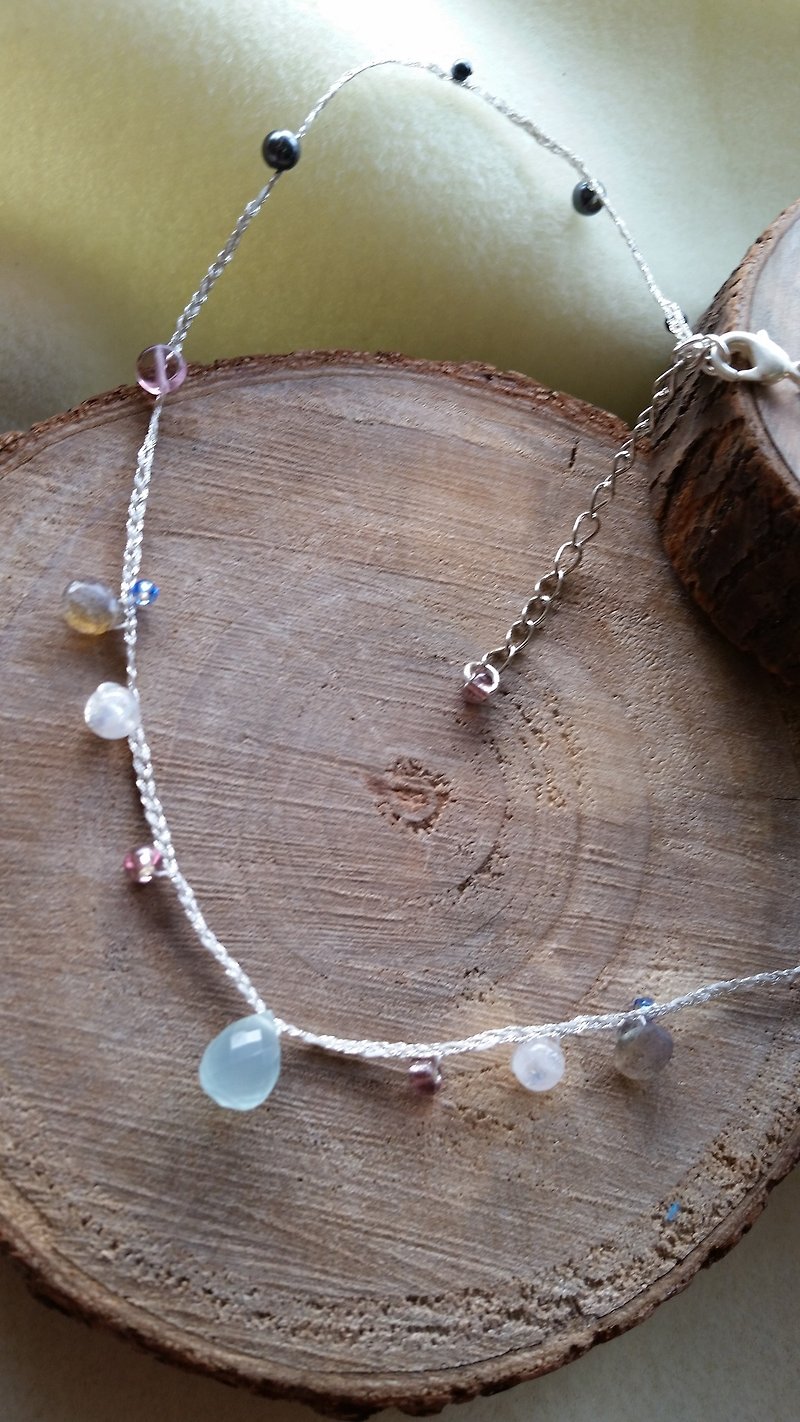 knit with love Hand-woven blue chalcedony and labradorite and Stone necklace♡ - Necklaces - Gemstone Multicolor