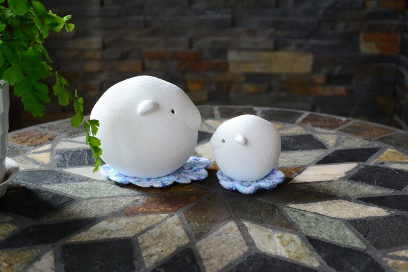 簡約可愛陶瓷小羊擺件裝飾品 生日禮物 陶瓷羊 - 擺飾/家飾品 - 其他材質 白色