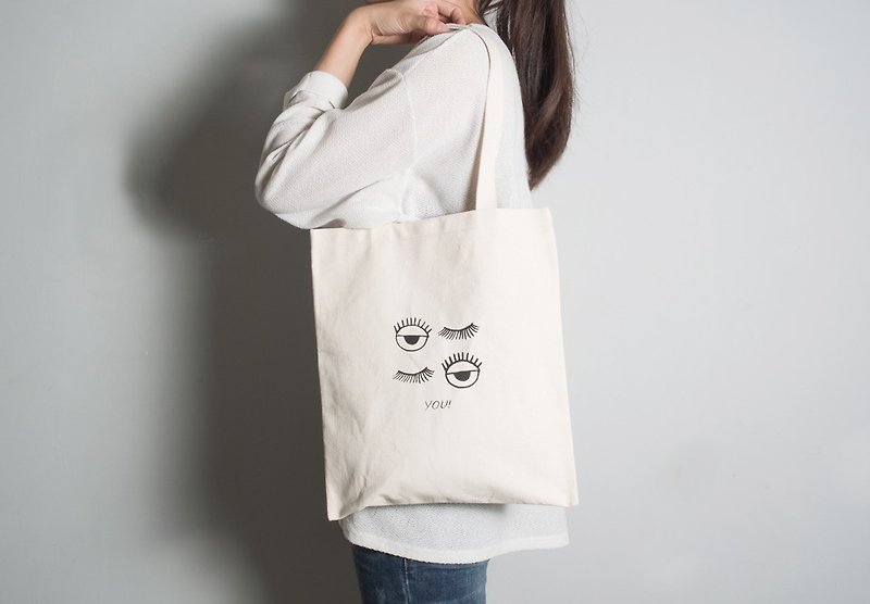 Hand-painted Handprint Embroidered Cloth Bag [YOU] Single-sided Pattern Handheld/Shoulder Back - กระเป๋าแมสเซนเจอร์ - ผ้าฝ้าย/ผ้าลินิน สีดำ