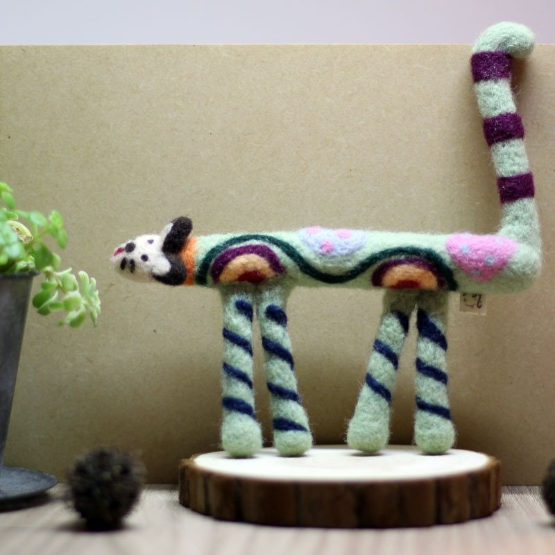 貓小姐羊毛氈 手作 玩偶 - 玩偶/公仔 - 羊毛 綠色