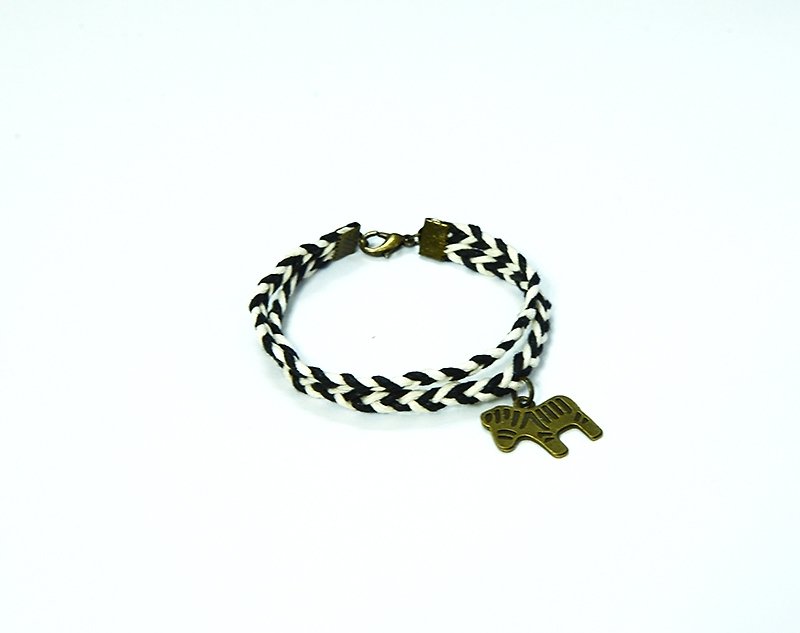 In the end is the dark horse of the white stripe or black stripe of white horse - Bracelets - Wax Black