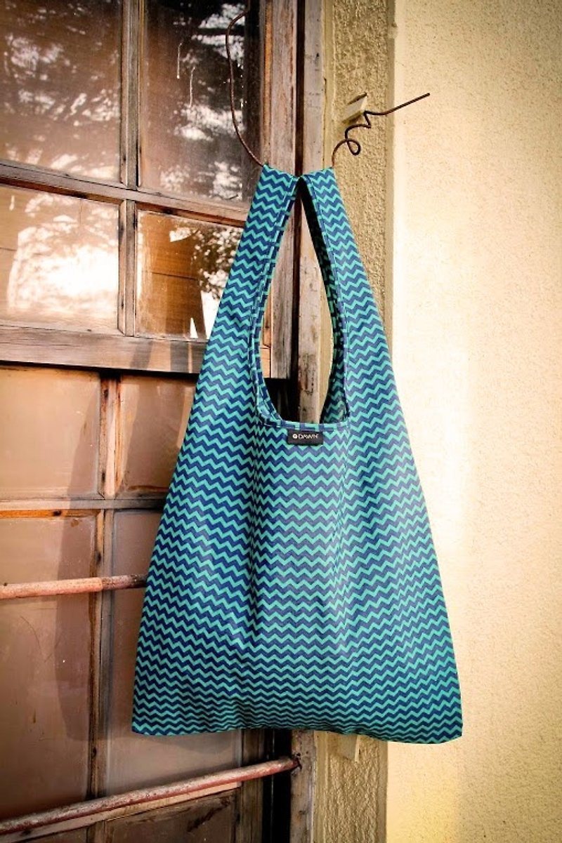 【新發售】旅人。手袋 // 檸檬草心電圖手袋 - Messenger Bags & Sling Bags - Waterproof Material Green