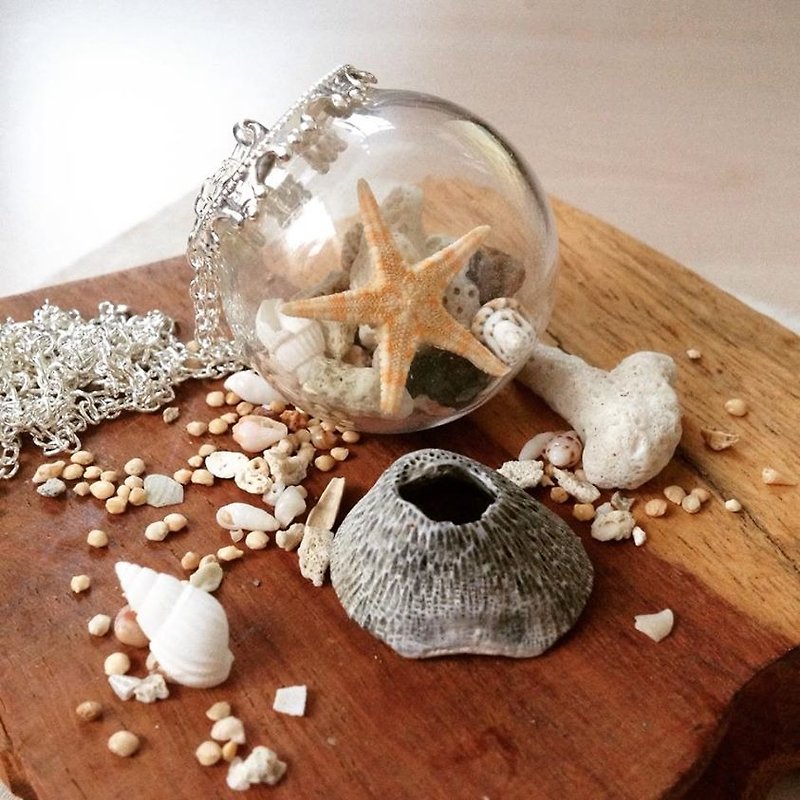 [Passphrase] Penghu Marine / Xingsha / shell / coral / `starfish / glass ball necklace - Necklaces - Glass White