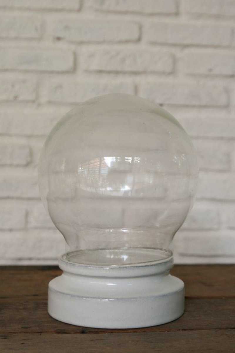 Yarnnakarn handmade porcelain series / glass dome sphere furnishings M - ตกแต่งต้นไม้ - วัสดุอื่นๆ ขาว