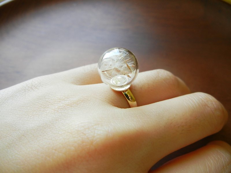 *coucoubird*Dandelion's big glass ball ring - แหวนทั่วไป - แก้ว สีทอง